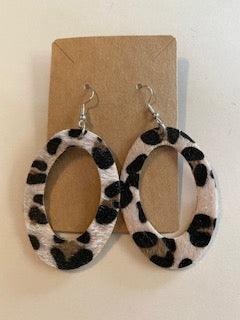 Leopard Oval cutout earrings-Light